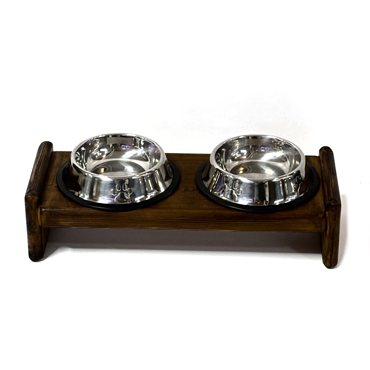 סטנד אוכל ומים ״סטנדרט״